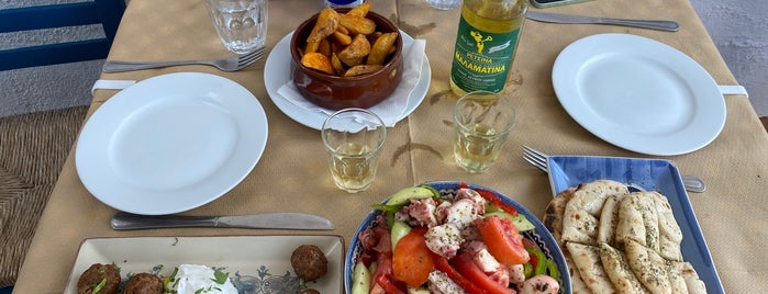 Elinikon Taverna is one of Santorini 2022.