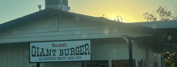 Bartels Giant Burger is one of Sacramento road trip.
