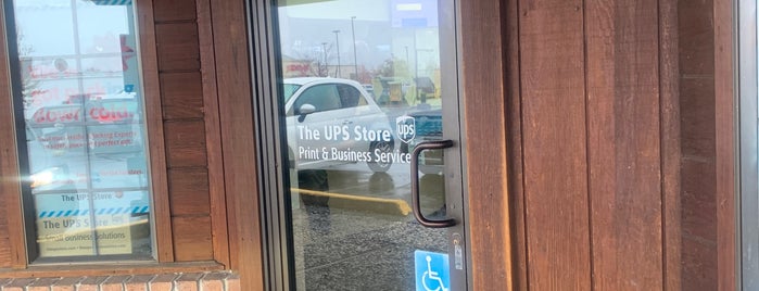 The UPS Store is one of Posti che sono piaciuti a Melanie.