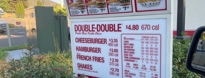 In-N-Out Burger is one of Orte, die Enrique gefallen.