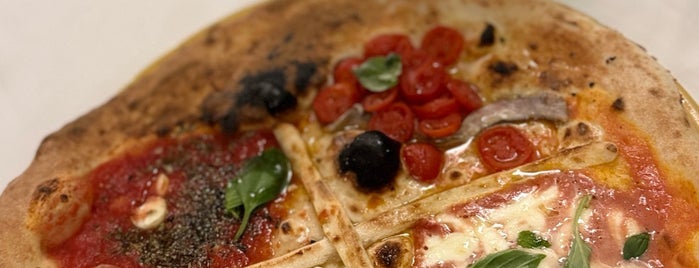 Antica Pizzeria e Ristorante Port'Alba is one of Explore Pizza Naples.