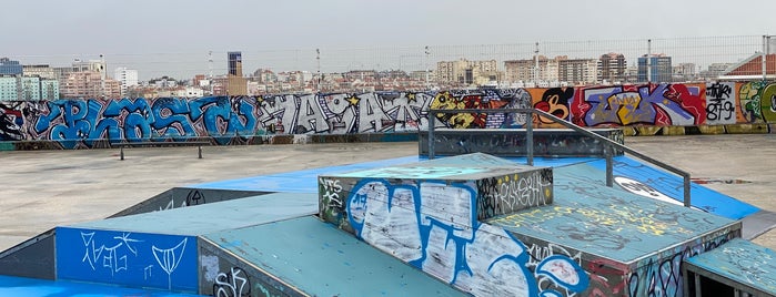 Skate Park de São Sebastião is one of Random stuff in Lisboa.