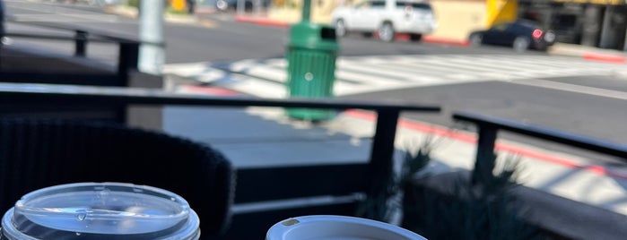 Starbucks is one of Orange County , CA 🏡🇺🇸❤️.