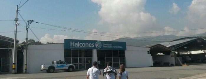 Escuela de Aviacion Los Halcones is one of Aeroportos.