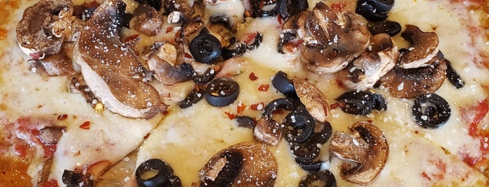 Pieology Pizzeria, St. John's Town Center, Jacksonville FL is one of Lugares favoritos de Jonathan.