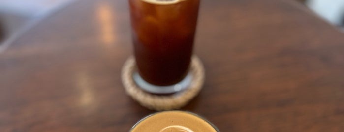 성내동커피집 온온 is one of Coffee Excellence.