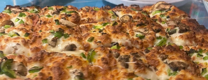 Nakhoda Pizza | پیتزا ناخدا is one of رستوران.