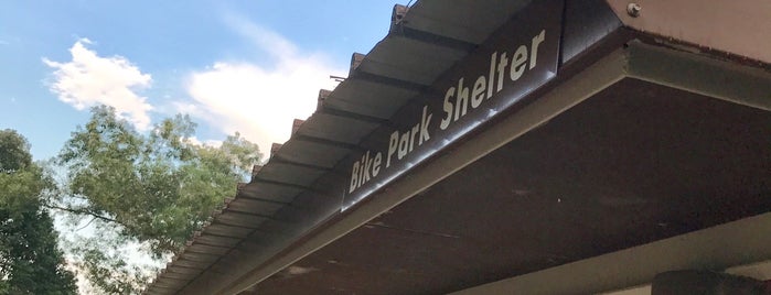 Bike Park Shelter is one of สถานที่ที่บันทึกไว้ของ Mark.
