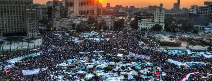 Tahrir Square is one of Tempat yang Disukai Bego.