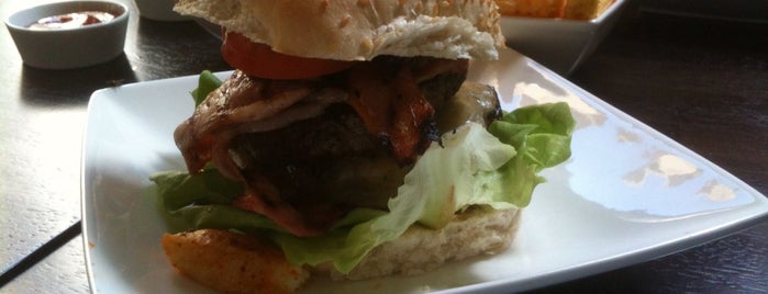 Handmade Burger Co. is one of Orte, die Tristan gefallen.