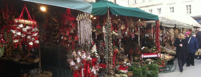 Weihnachtsmarkt am Mirabellplatz is one of New4sqVenues.