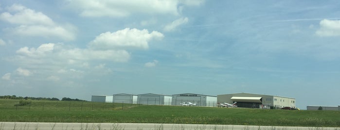 Kenosha Regional Airport (ENW) is one of Hopster's Airports 2.