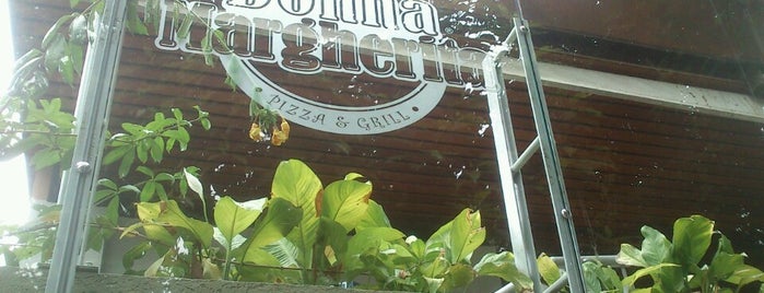 Pizzaria Donna Margherita is one of Lugares favoritos de Dade.