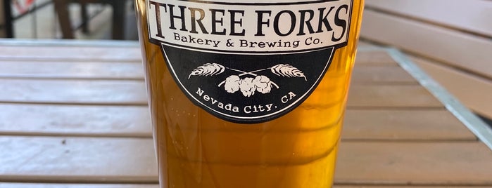 Three Forks Bakery & Brewing Co. is one of Jessica's Saved Places.