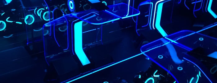 TRON Lightcycle Power Run – Presented by Chevrolet is one of Coaster Quest 🎢.