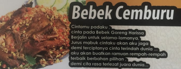 Bebek Goreng Harissa is one of Kuliner Di Surabaya.