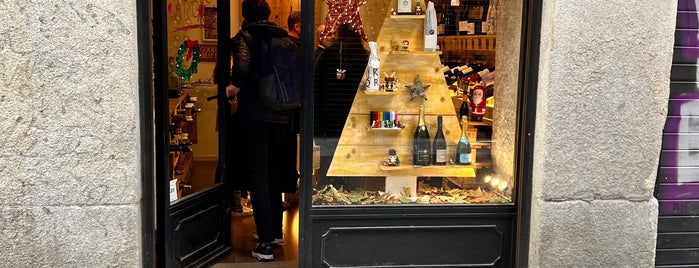 Carlota Wine Shop is one of Madrid.