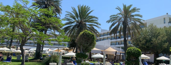 Louis Imperial Beach Hotel Paphos is one of Пафос.