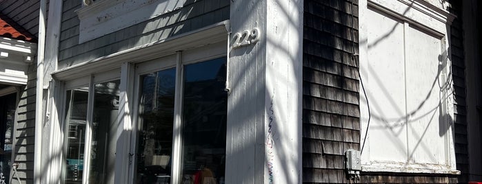 Provincetown Bookshop is one of Road (Bookstore) Trip.