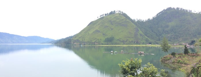 Danau Laut Tawar is one of medan - takengon - beuneur meriah.