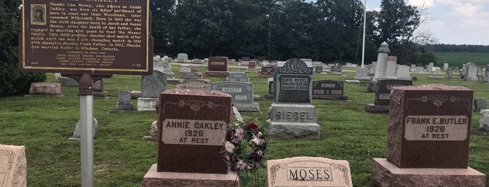 Annie Oakley's Gravesite is one of Places to See.