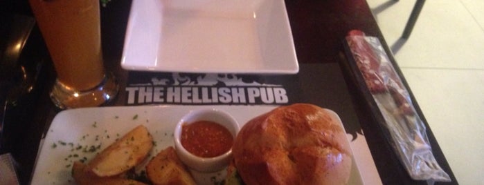 The Hellish Pub is one of tour culinário.