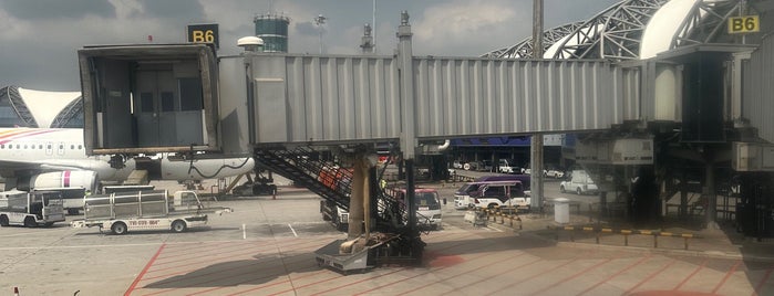 Gate B6 is one of TH-Airport-BKK-1.