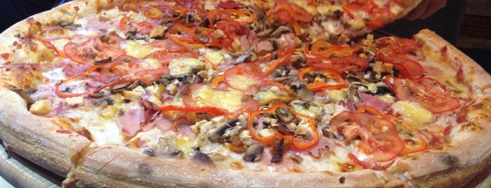 Chili Pizza is one of Posti che sono piaciuti a Oksana.