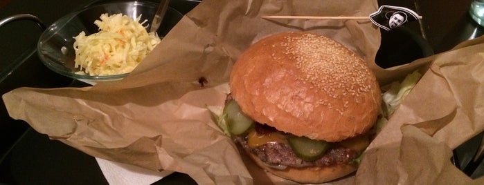 Cakir's Burger is one of FOODSPOTTING.