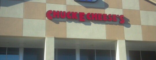 Chuck E. Cheese is one of Lieux qui ont plu à Gladys.