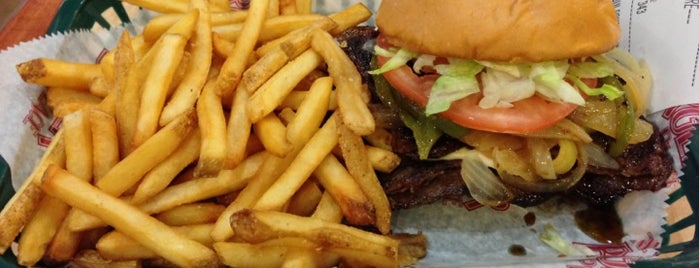 The Burger Place is one of Locais curtidos por Candace.