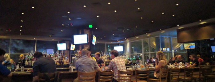 Fox Sports Grill is one of Restaurants.
