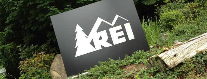 REI Headquarters is one of สถานที่ที่บันทึกไว้ของ kristy.