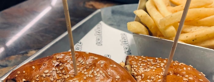 Saltbae Burger is one of Yemek 2.