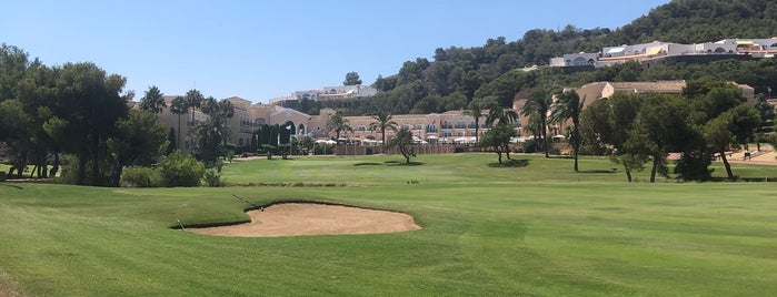 La Manga Club Golf Range is one of Orte, die Yves gefallen.