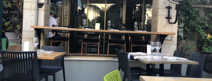 חוות צוק המסעדה is one of Restaurantes Tev Aviv.