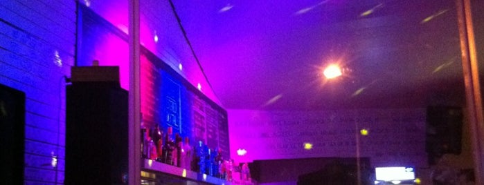 Stereo Cafe & Bar is one of Orte, die By gefallen.