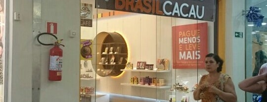 Chocolates Brasil Cacau Avenida Center is one of สถานที่ที่ Luiz ถูกใจ.