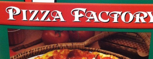 Pizza Factory is one of Tempat yang Disukai Fernando.