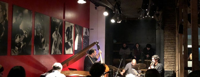 Thelonious, Lugar de Jazz is one of Santiago.