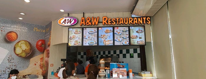 A&W is one of กินแหลก ซ้อปกระจาย by ชลธร ผุลละศิริ.