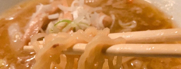 札幌味噌らーめん 麺八 is one of Posti che sono piaciuti a Gianni.