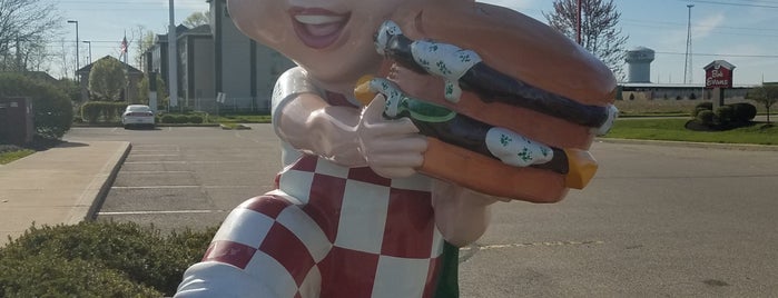 Frisch's Big Boy is one of Daveさんのお気に入りスポット.
