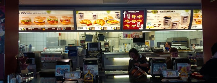 McDonald's is one of Lugares guardados de N..