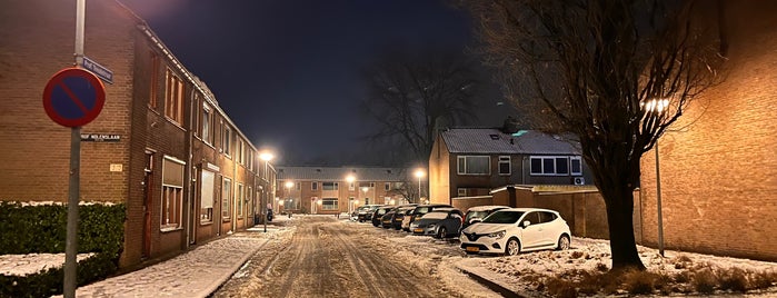 Waalwijk is one of Lieux qui ont plu à Troy.