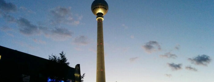 アレクサンダー広場 is one of Berlin.