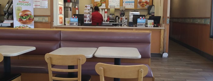 Wendy’s is one of Nicole's Saved Places.