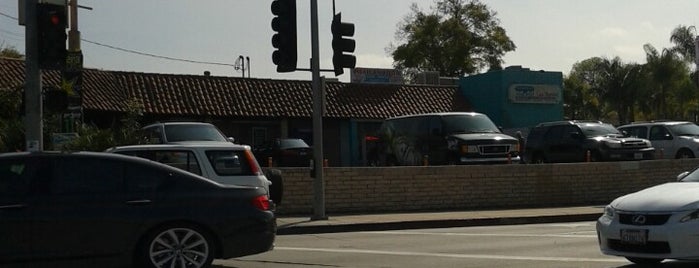 Turf Liquor is one of Nikki's Vintage L.A. Signs (including OC).