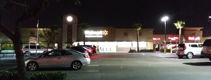 Walmart Neighborhood Market is one of la Mirada.