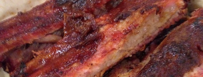 Dickey's Barbecue Pit is one of Posti che sono piaciuti a Jason Christopher.